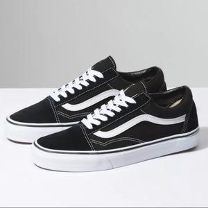 Vans Old Skool Size 8 Black and White Sneakers